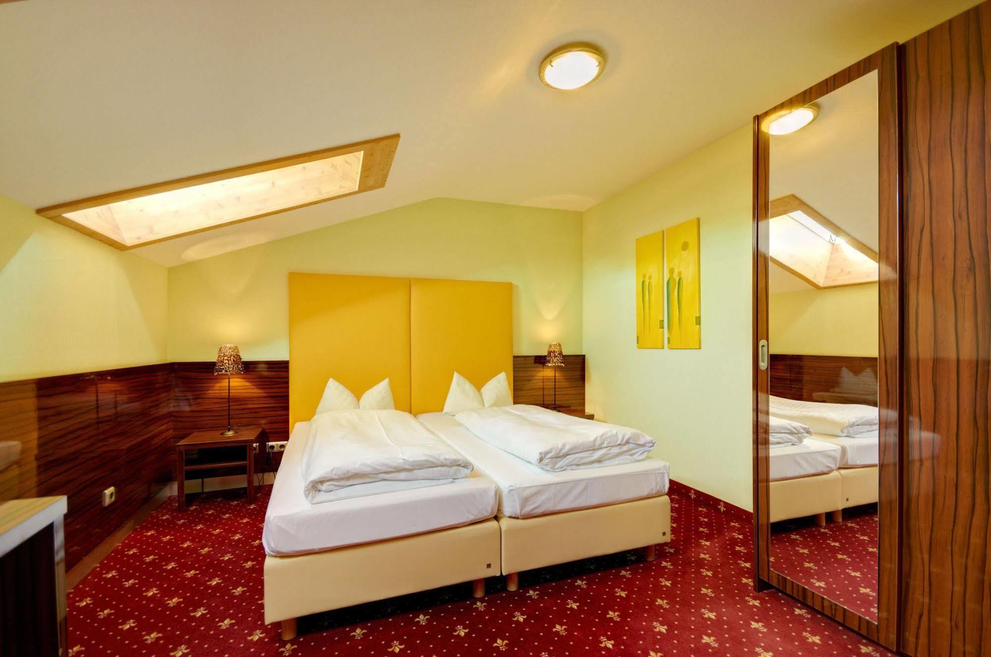 Landhotel Hallnberg Walpertskirchen Ngoại thất bức ảnh